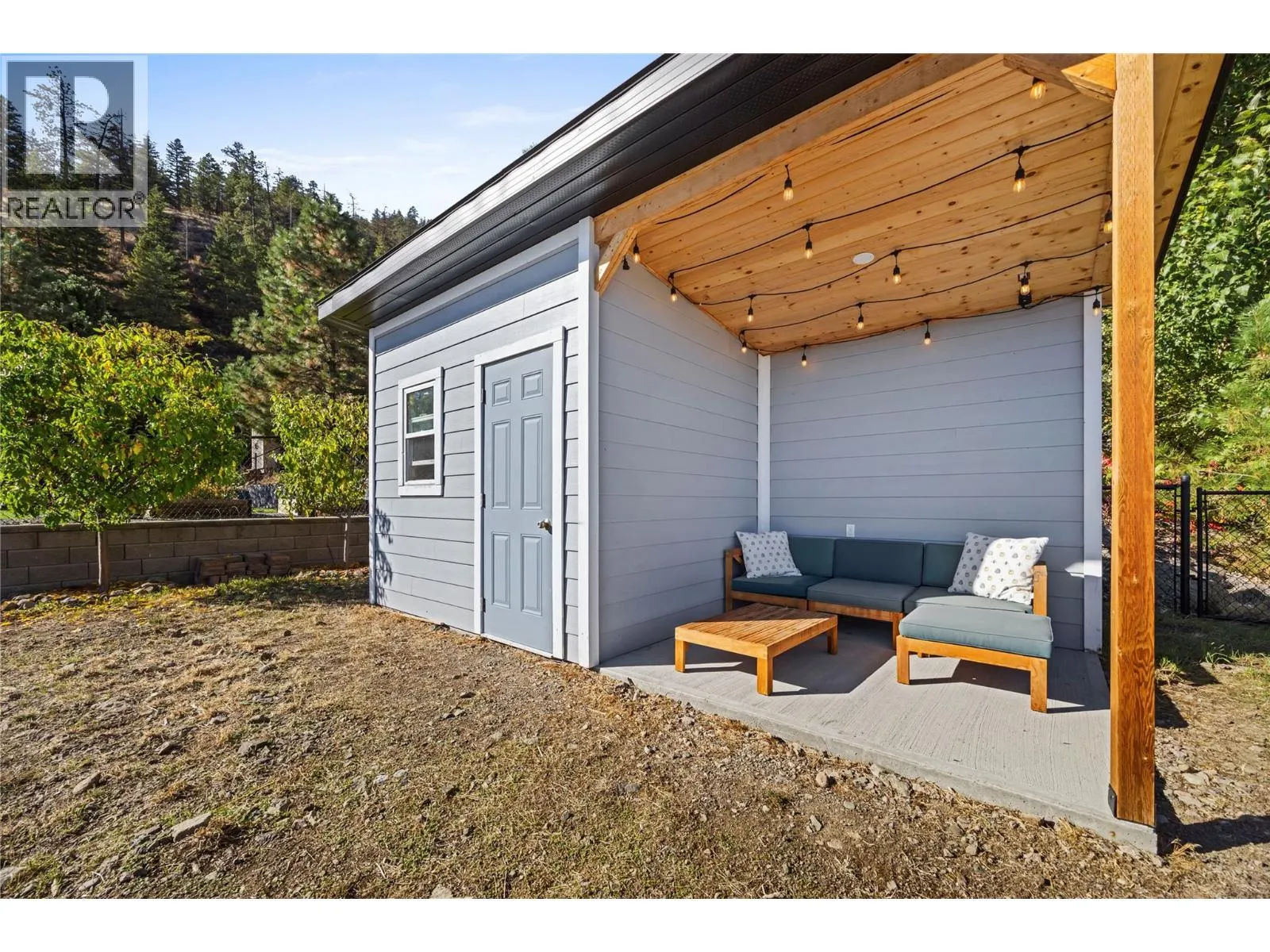 2322 Shannon Heights Place