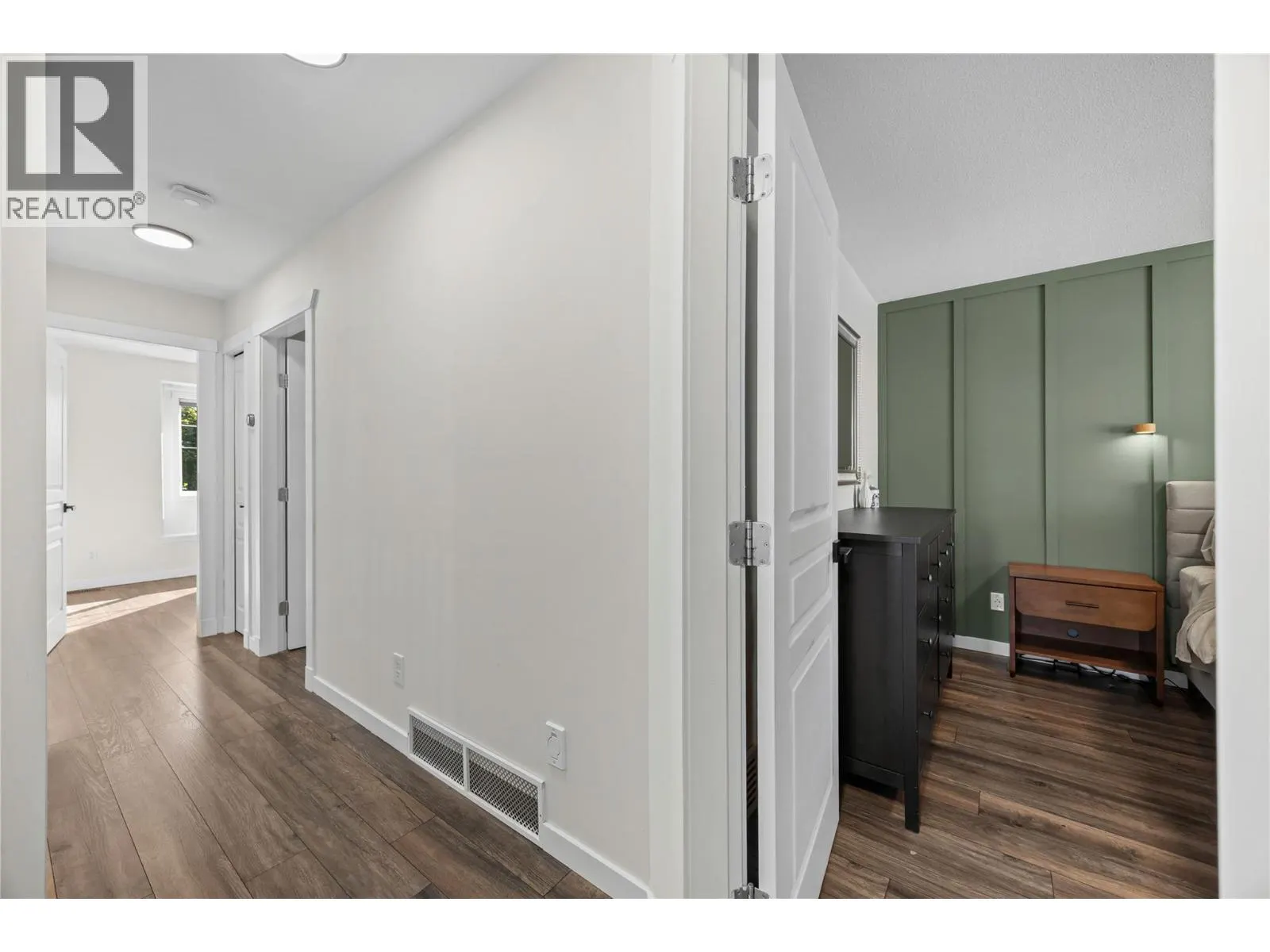 2322 Shannon Heights Place
