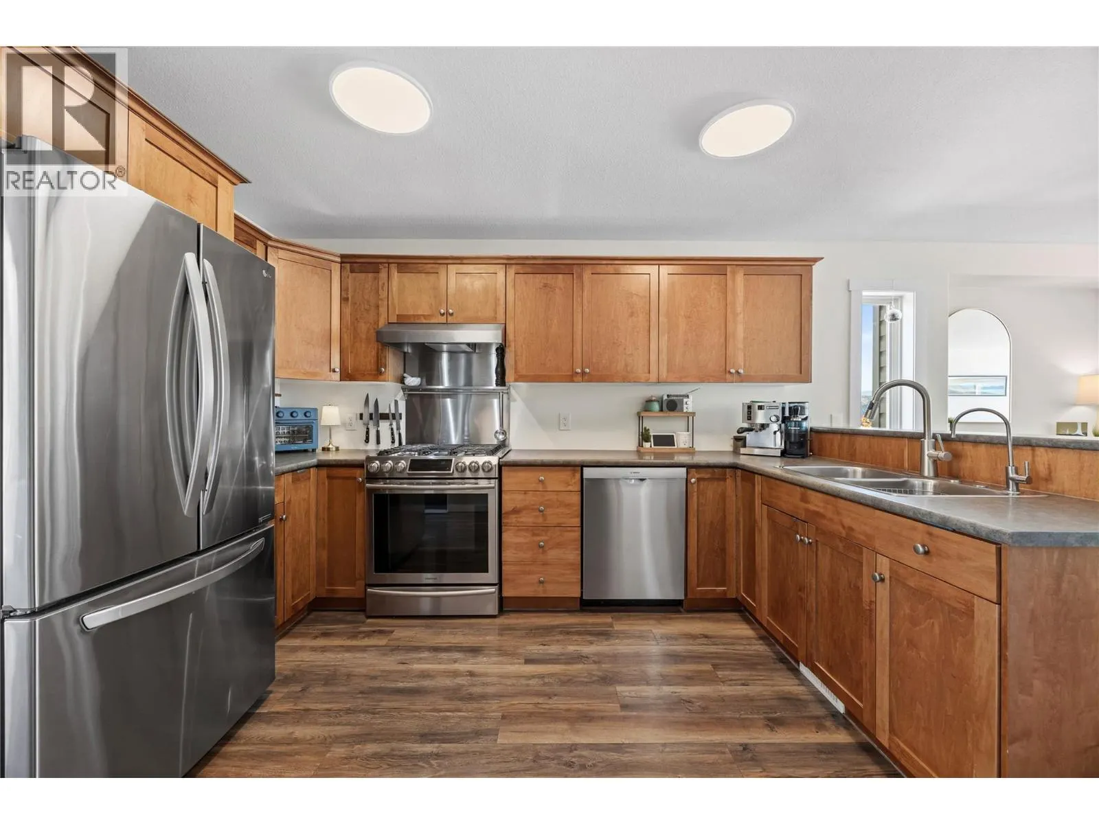 2322 Shannon Heights Place