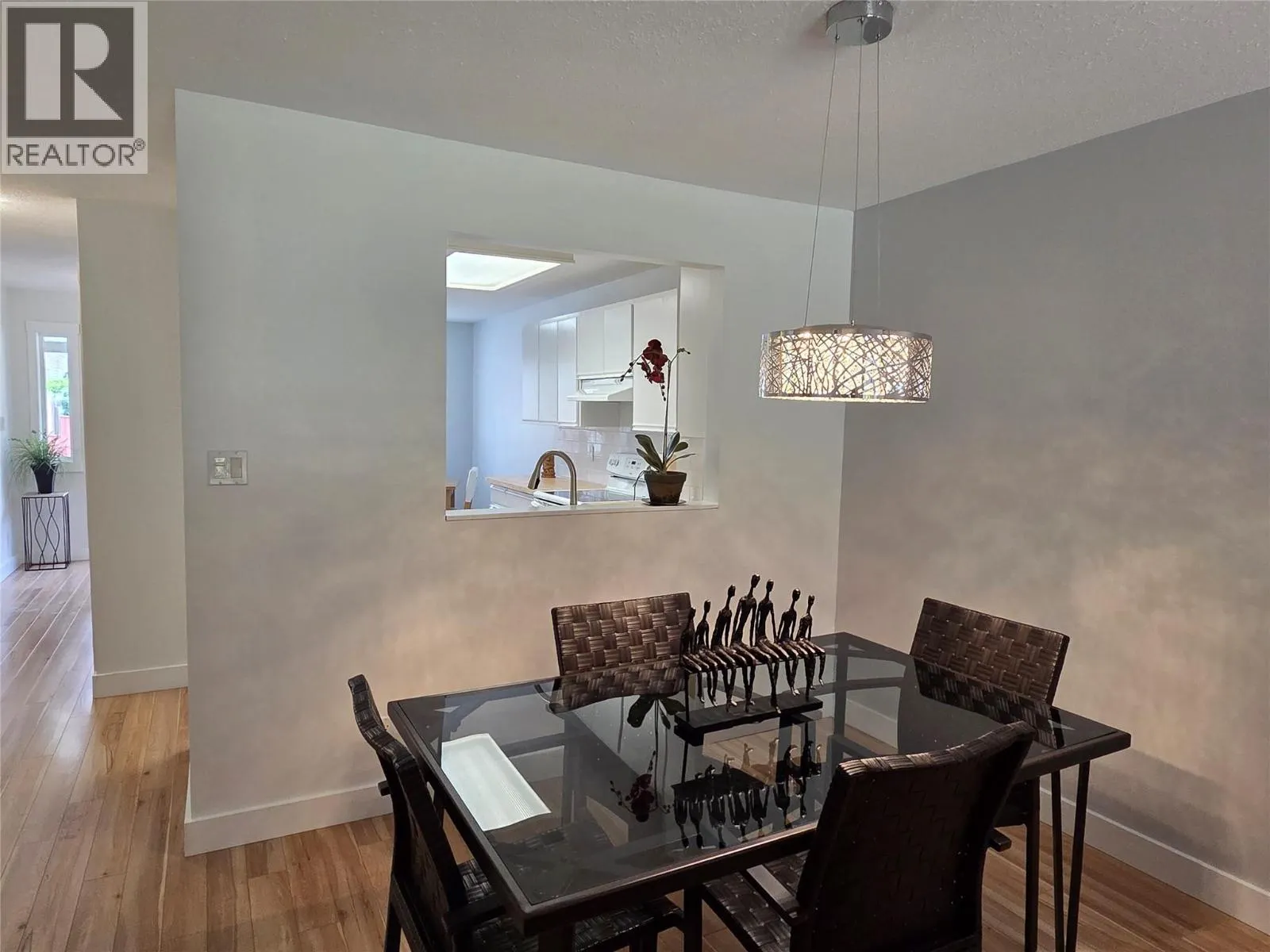 815 11th Avenue Unit# 16