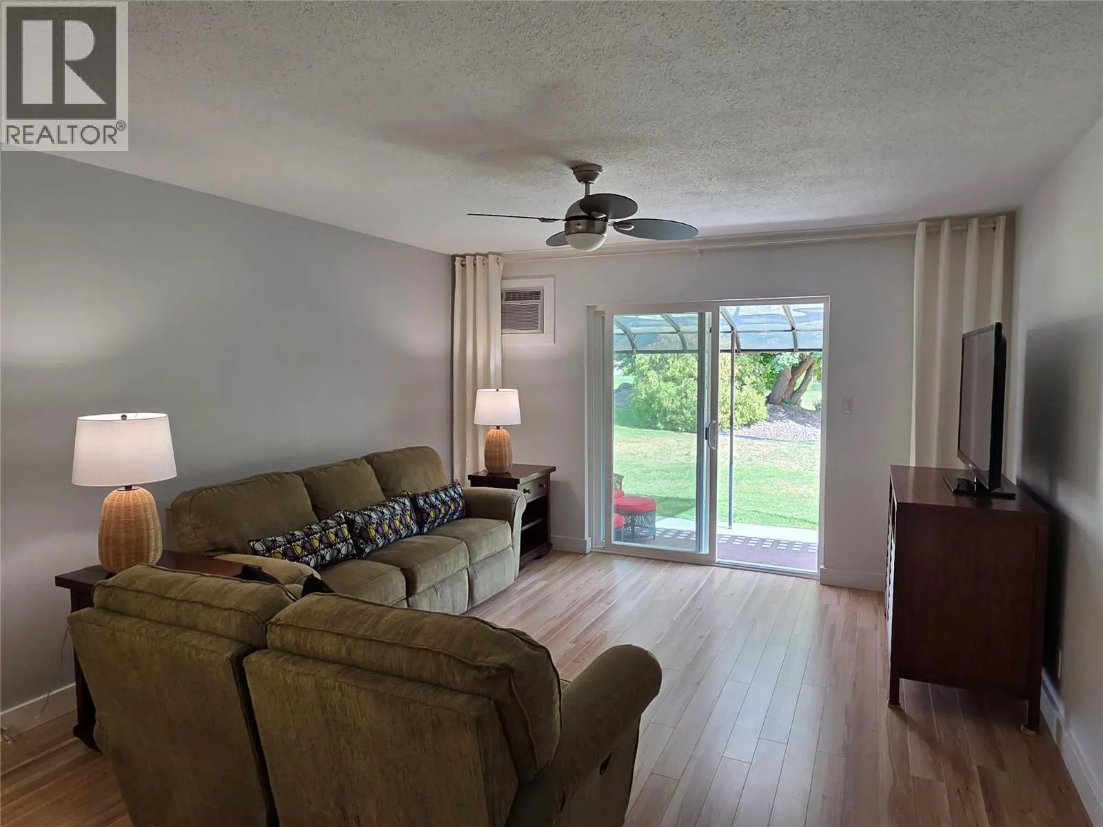 815 11th Avenue Unit# 16