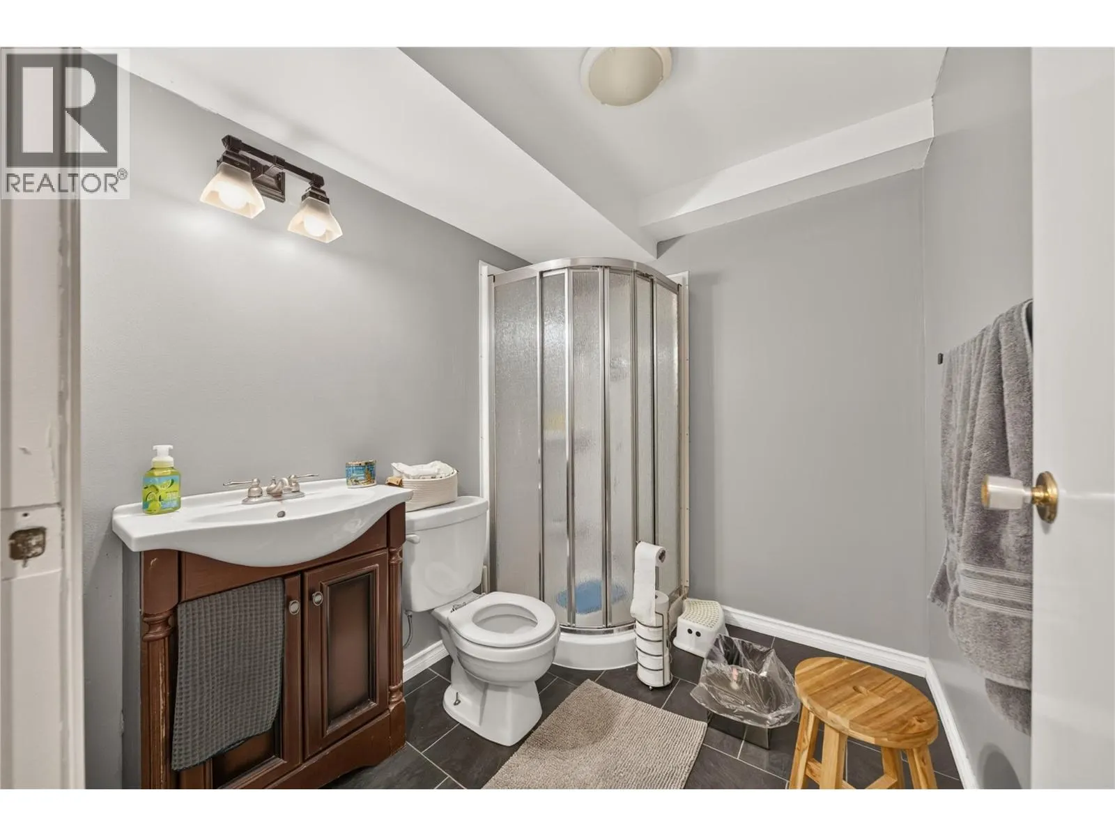 31 Cariboo Drive