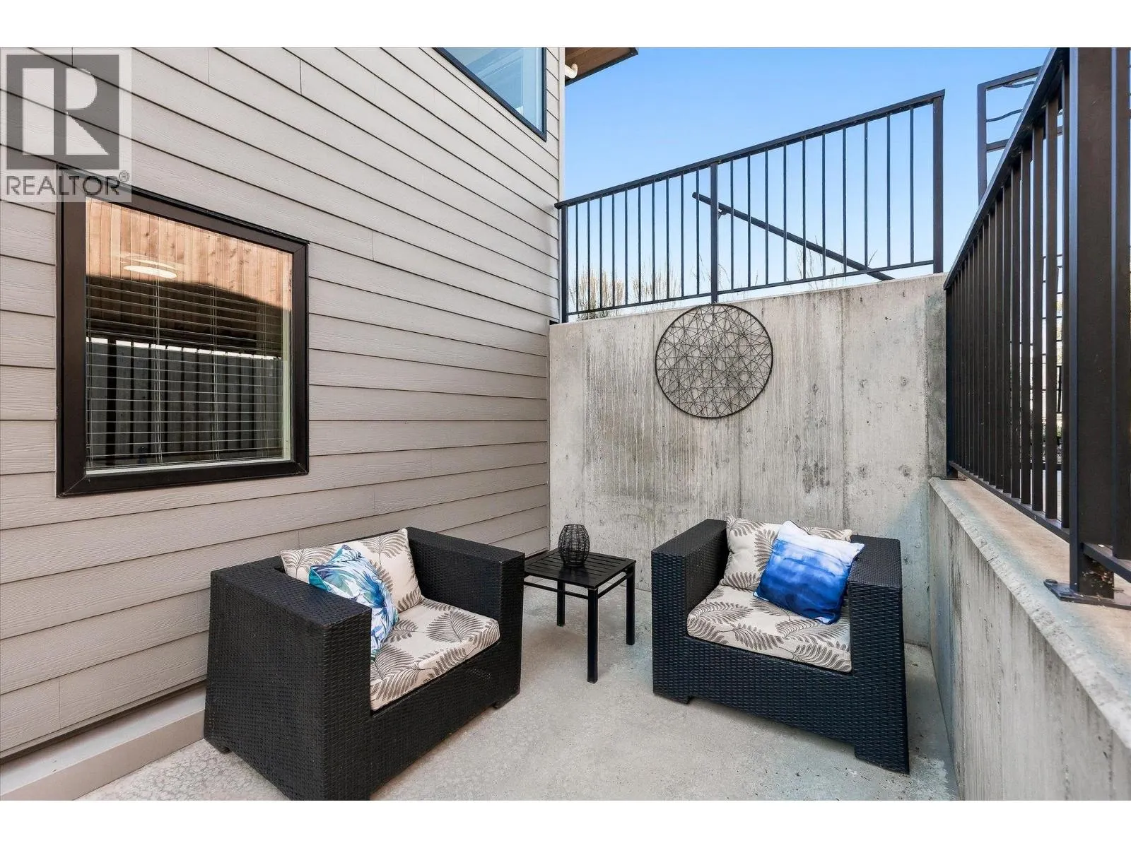 158 Grandview Street
