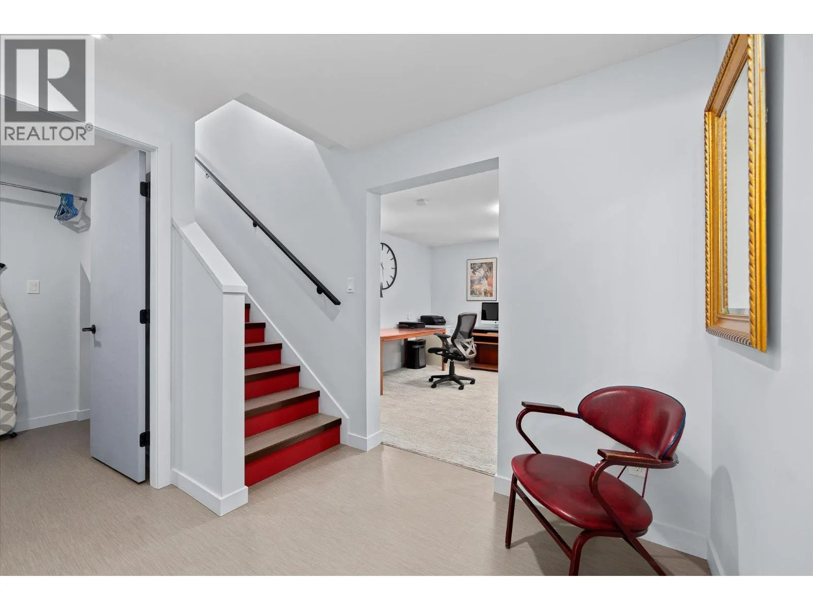 158 Grandview Street