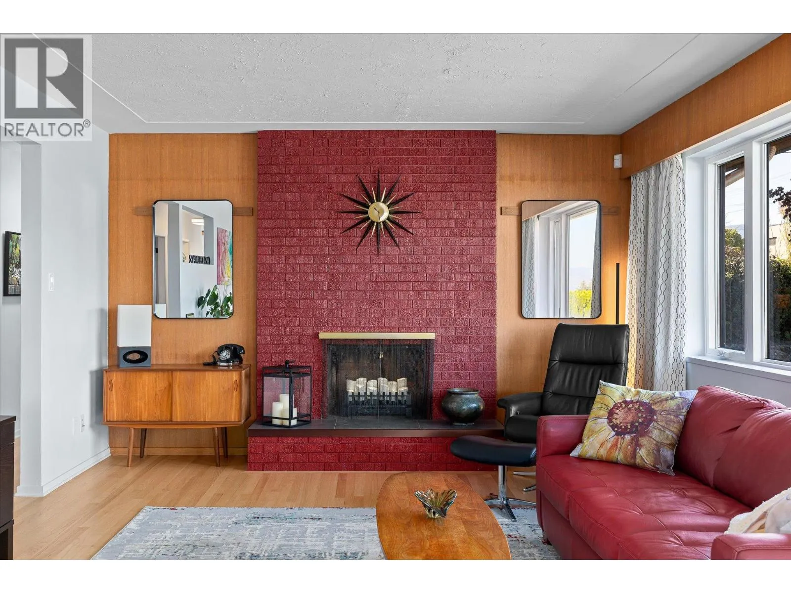 158 Grandview Street
