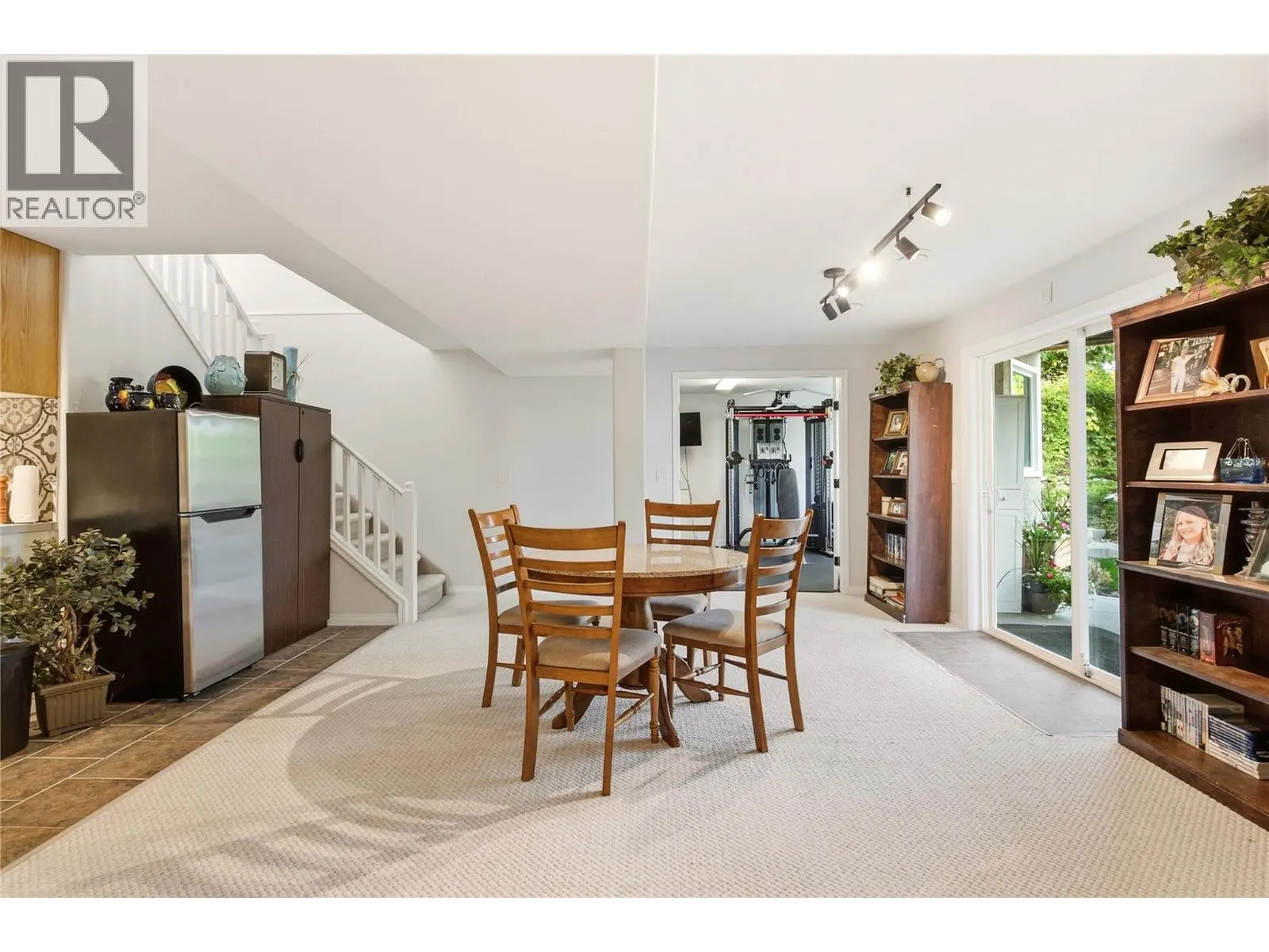 724 Lone Pine Drive