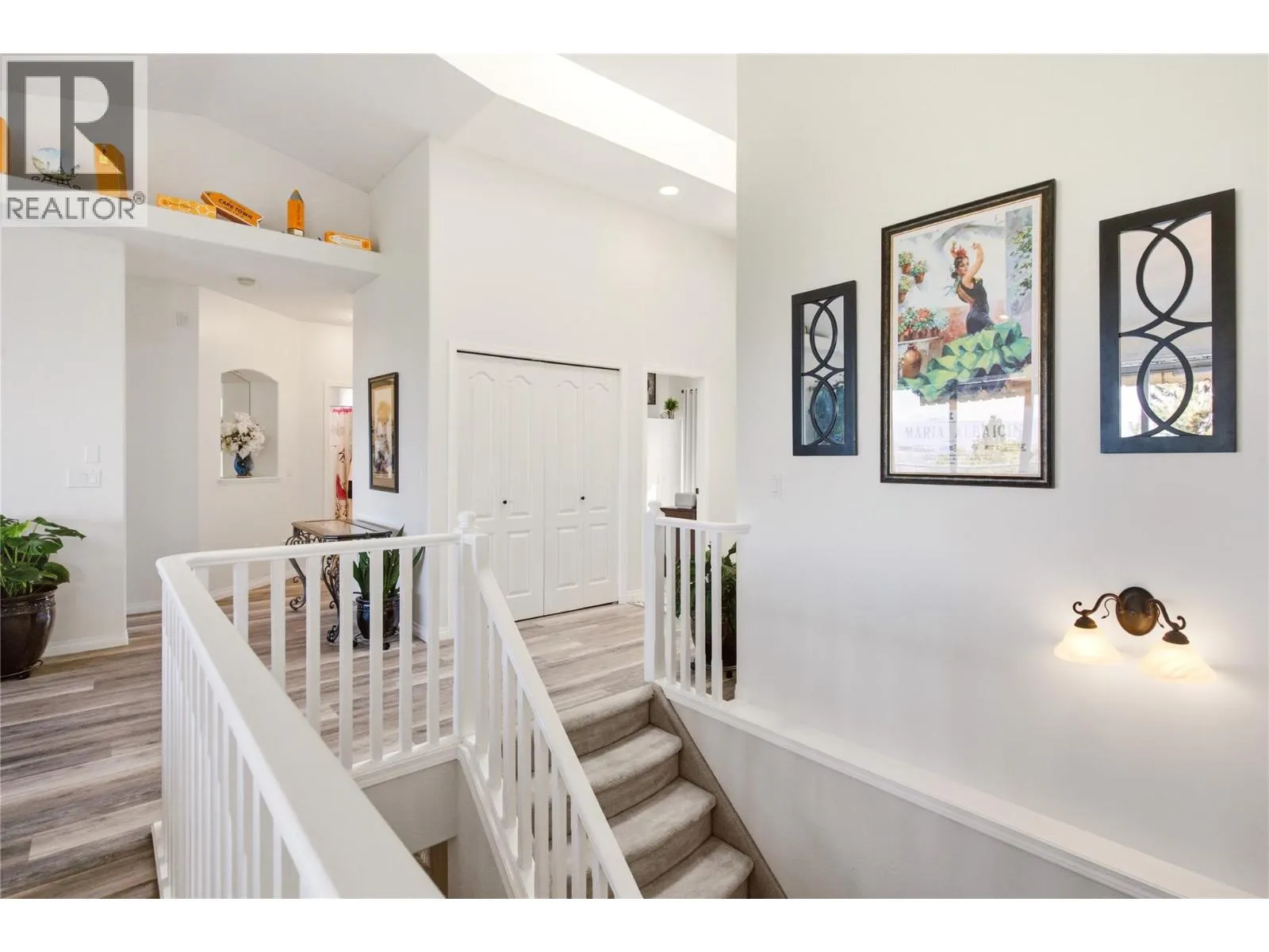 724 Lone Pine Drive