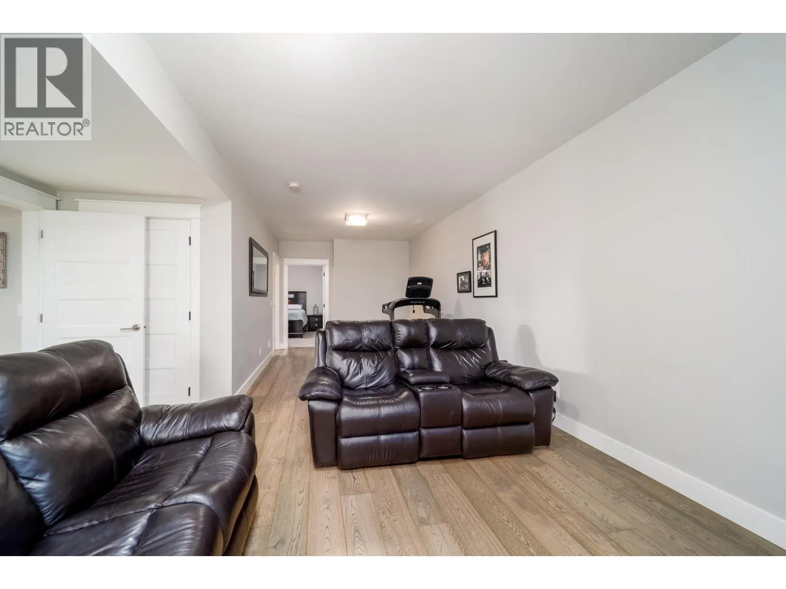 2588 Paramount Drive