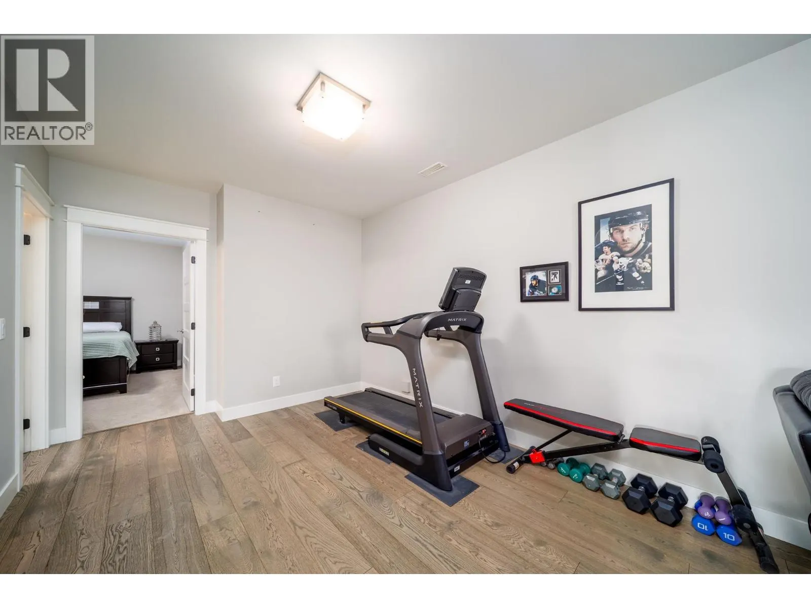 2588 Paramount Drive