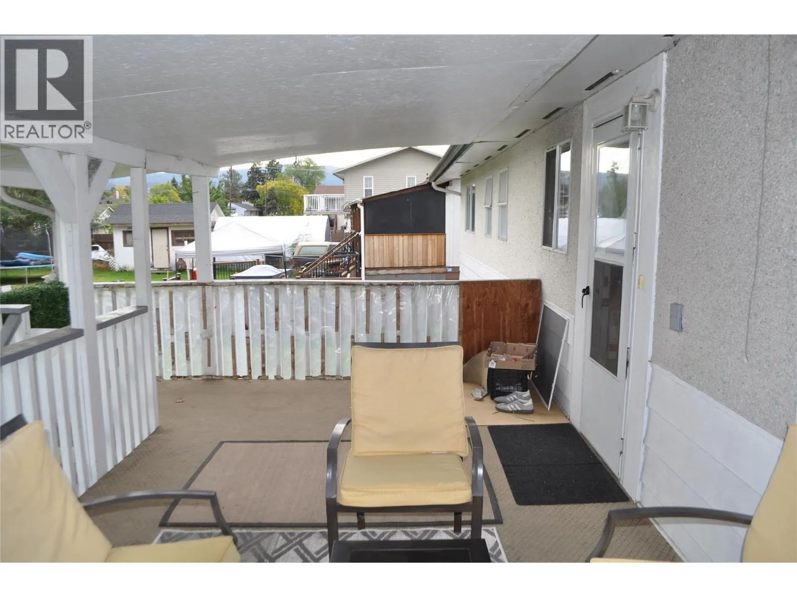 645 Pinetree Road