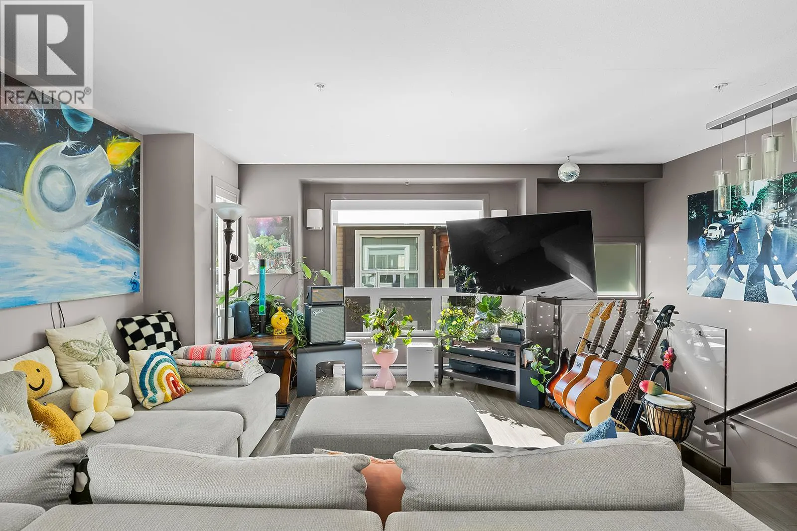1851 Ambrosi Road Unit# 11