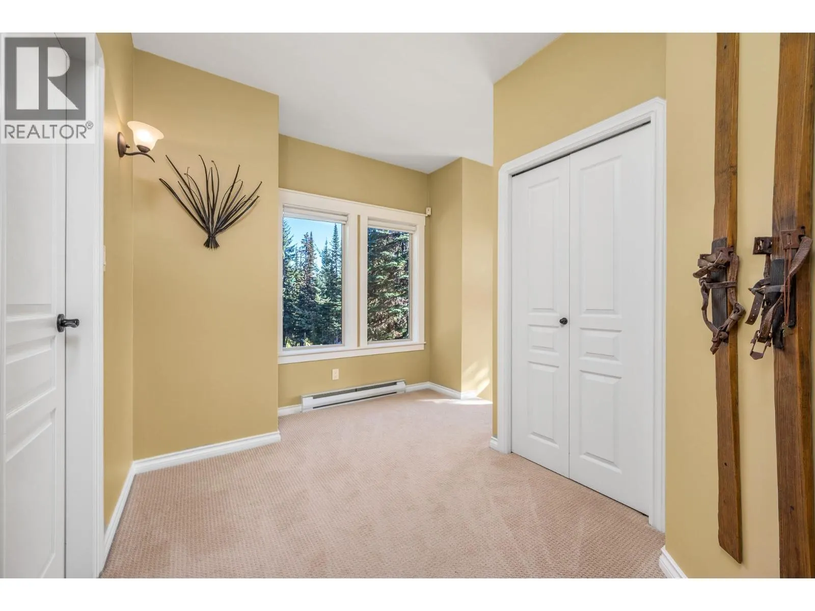 720 Monashee Court
