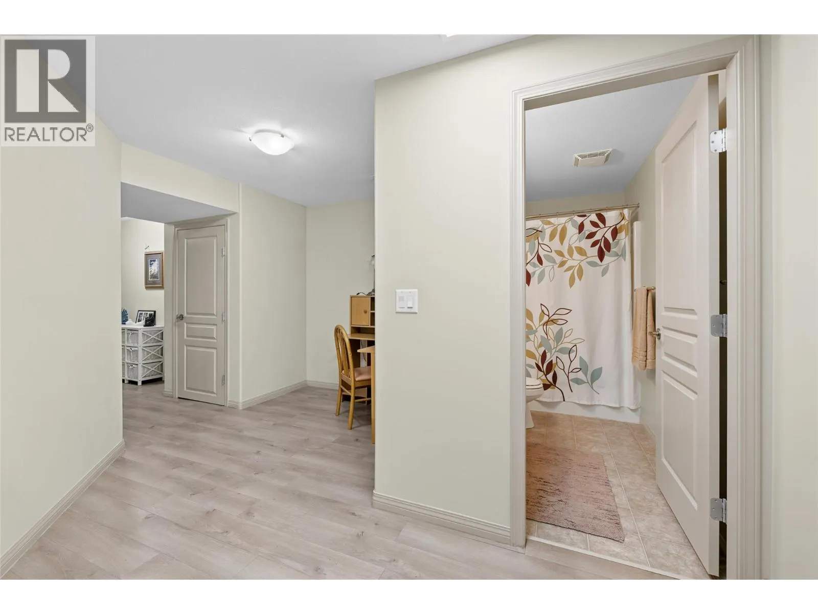 1188 Houghton Road Unit# 122