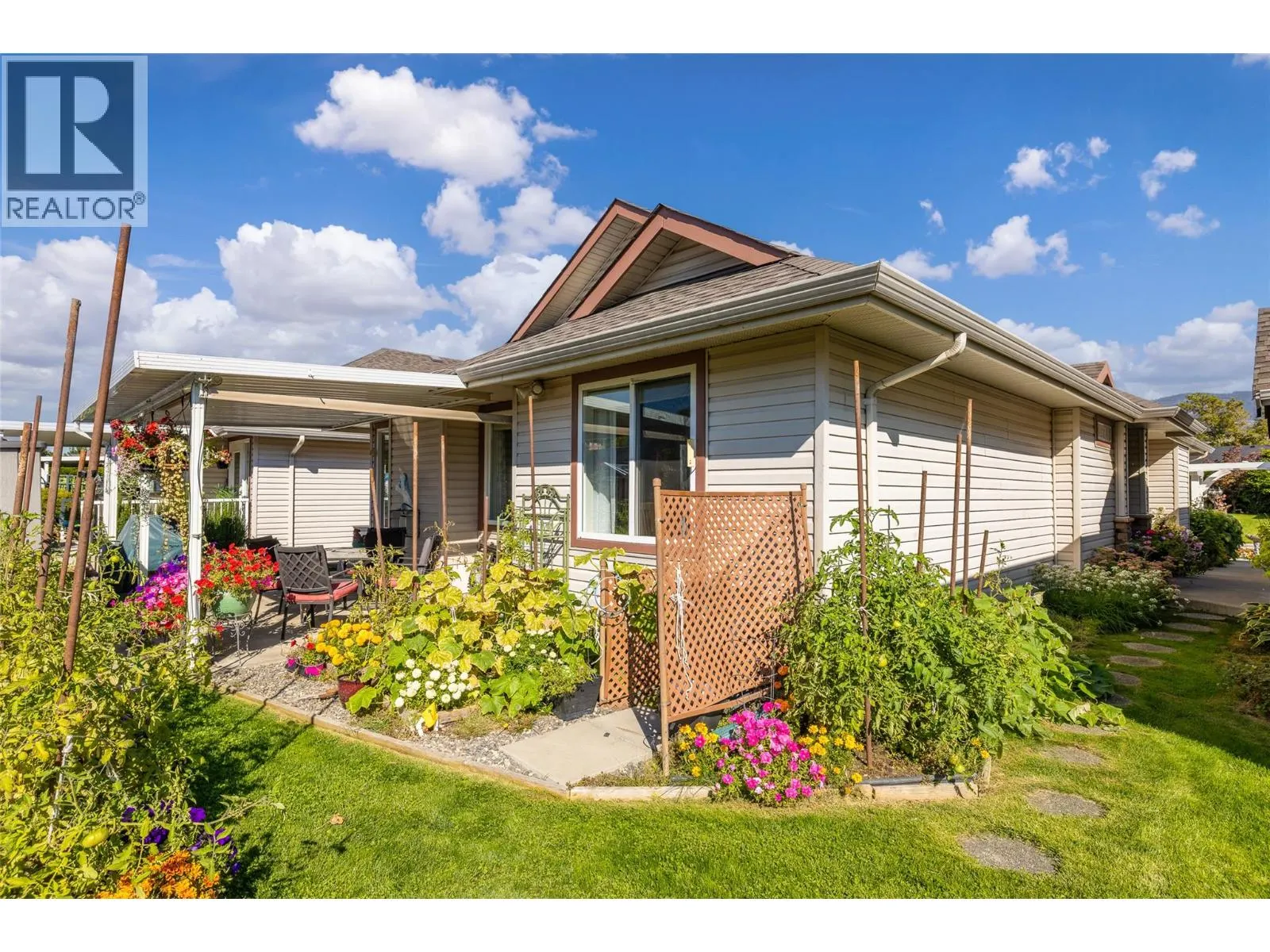 1188 Houghton Road Unit# 122