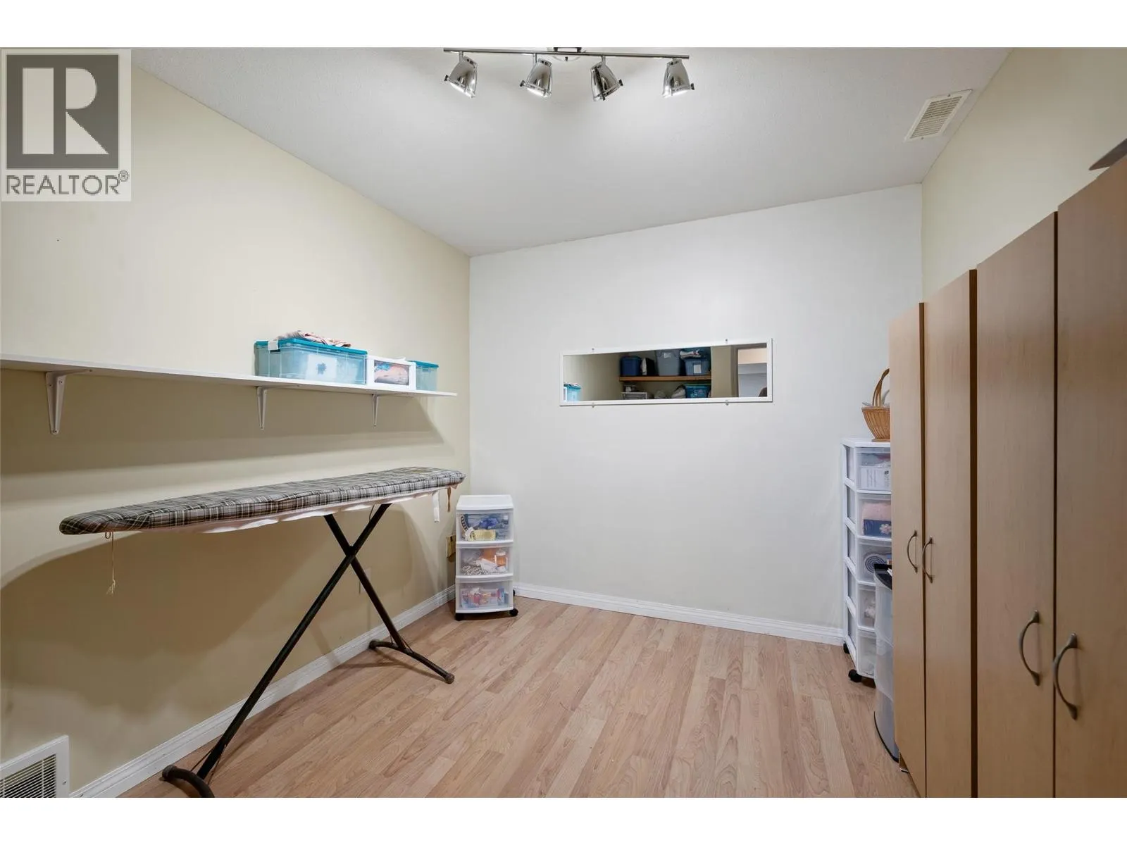 1188 Houghton Road Unit# 122