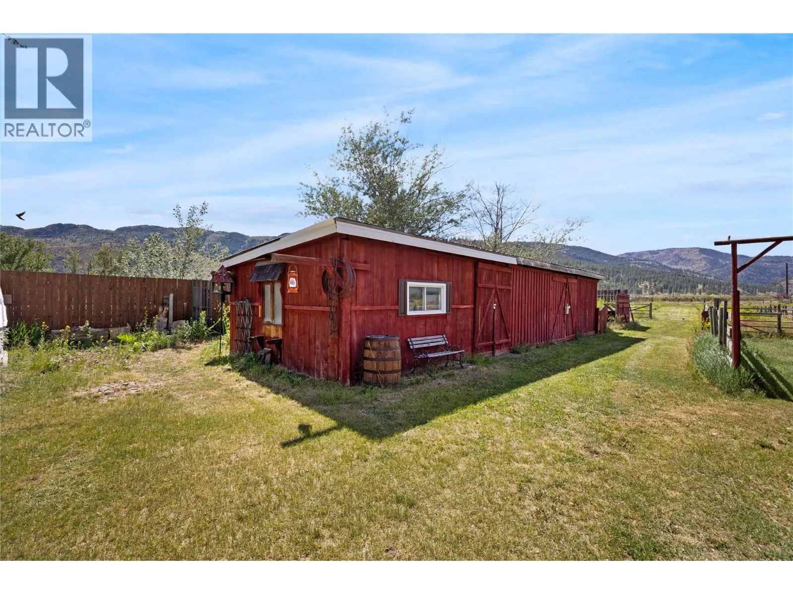 212 Carr Crescent
