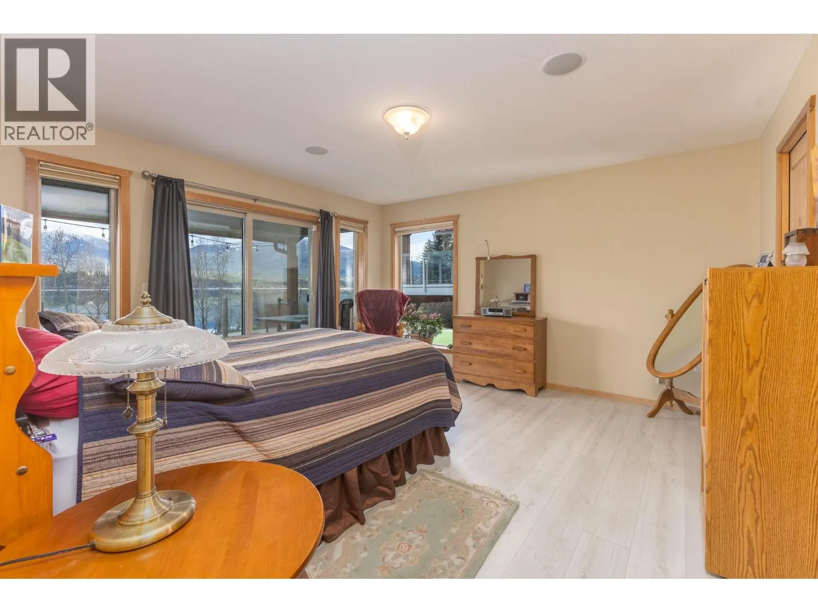 3572 Eagle Bay Road