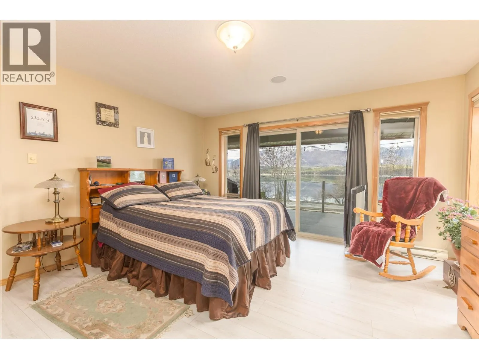3572 Eagle Bay Road