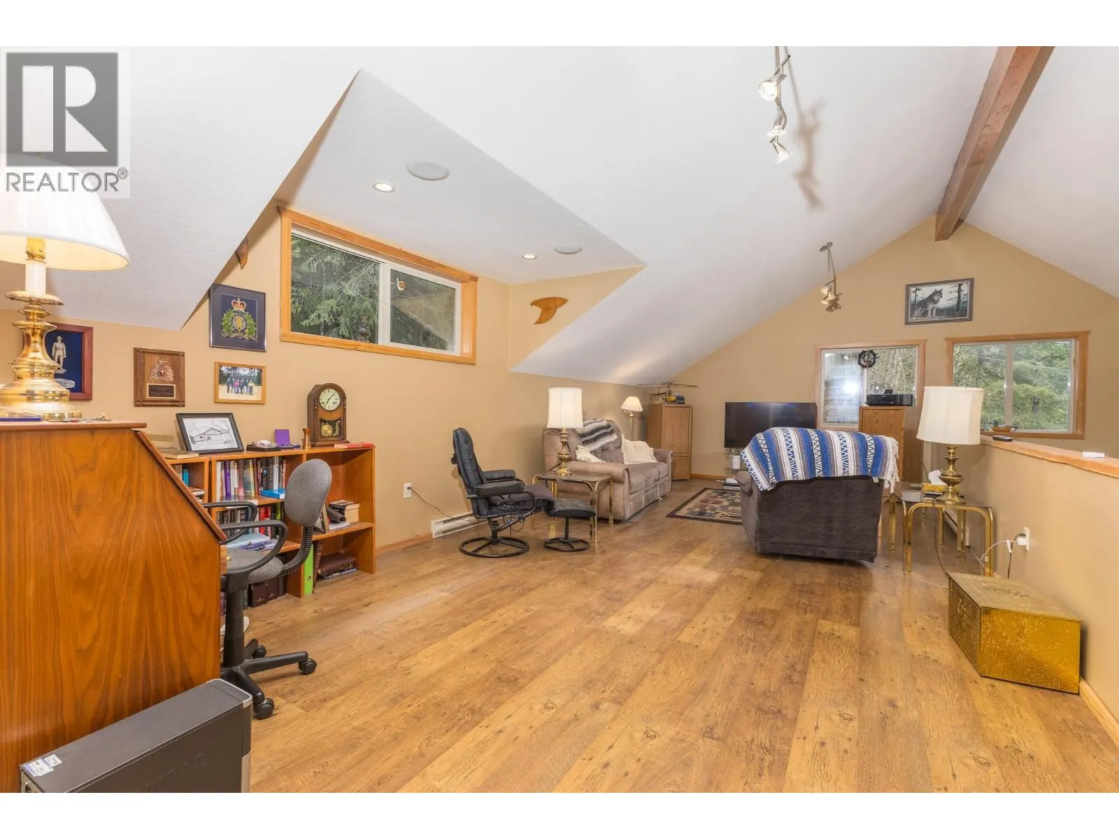 3572 Eagle Bay Road