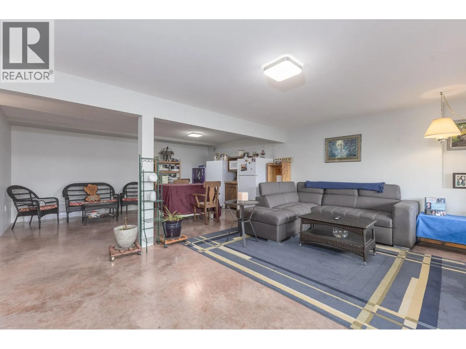 3572 Eagle Bay Road