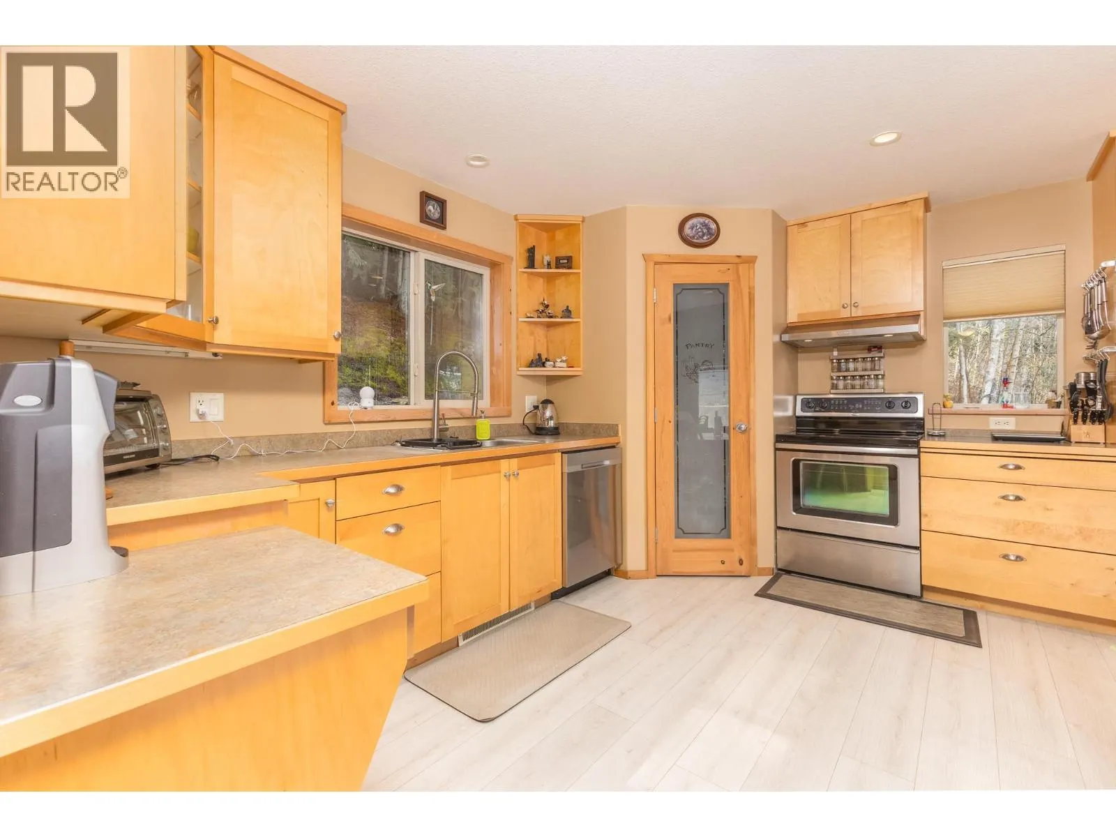 3572 Eagle Bay Road