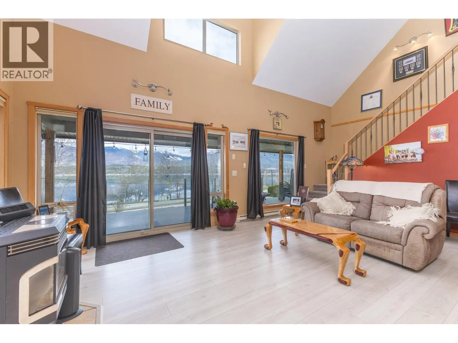 3572 Eagle Bay Road