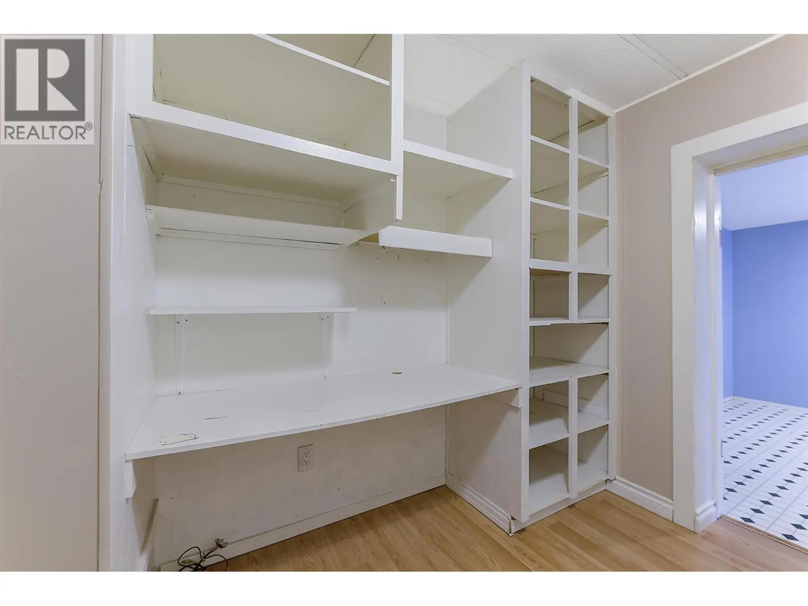 1929 97 Highway S Unit# 45