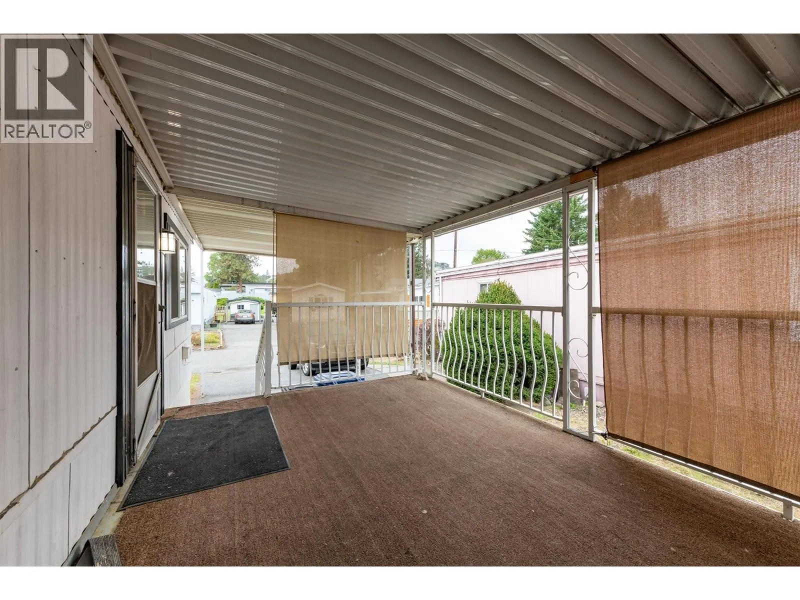 1929 97 Highway S Unit# 45