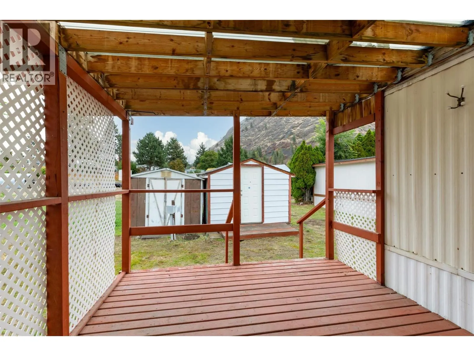 1929 97 Highway S Unit# 45