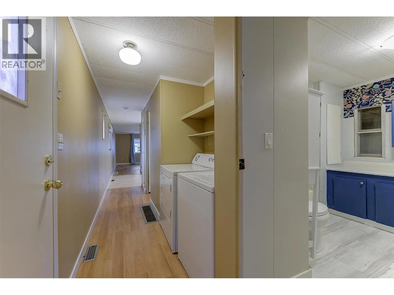 1929 97 Highway S Unit# 45