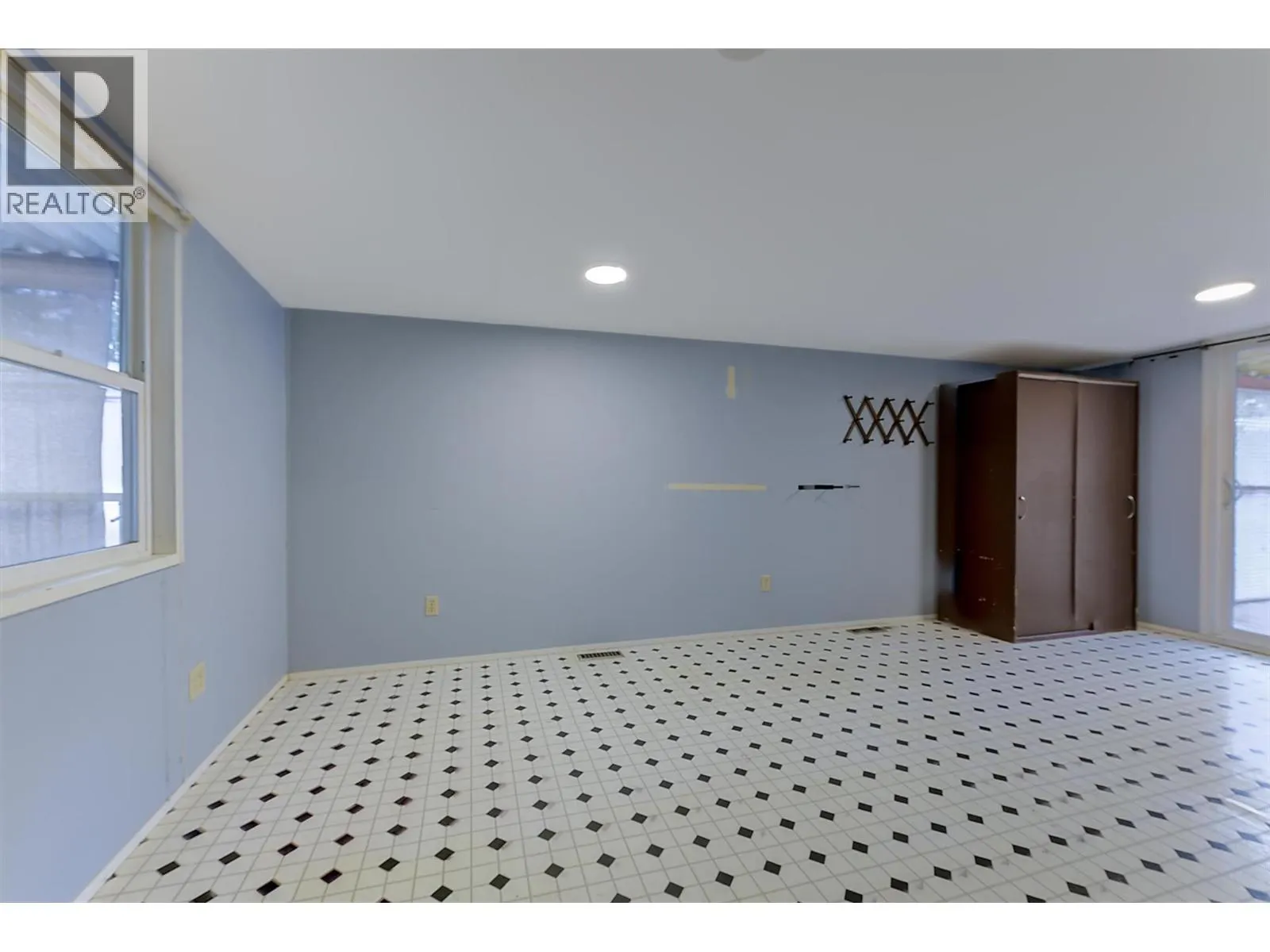 1929 97 Highway S Unit# 45