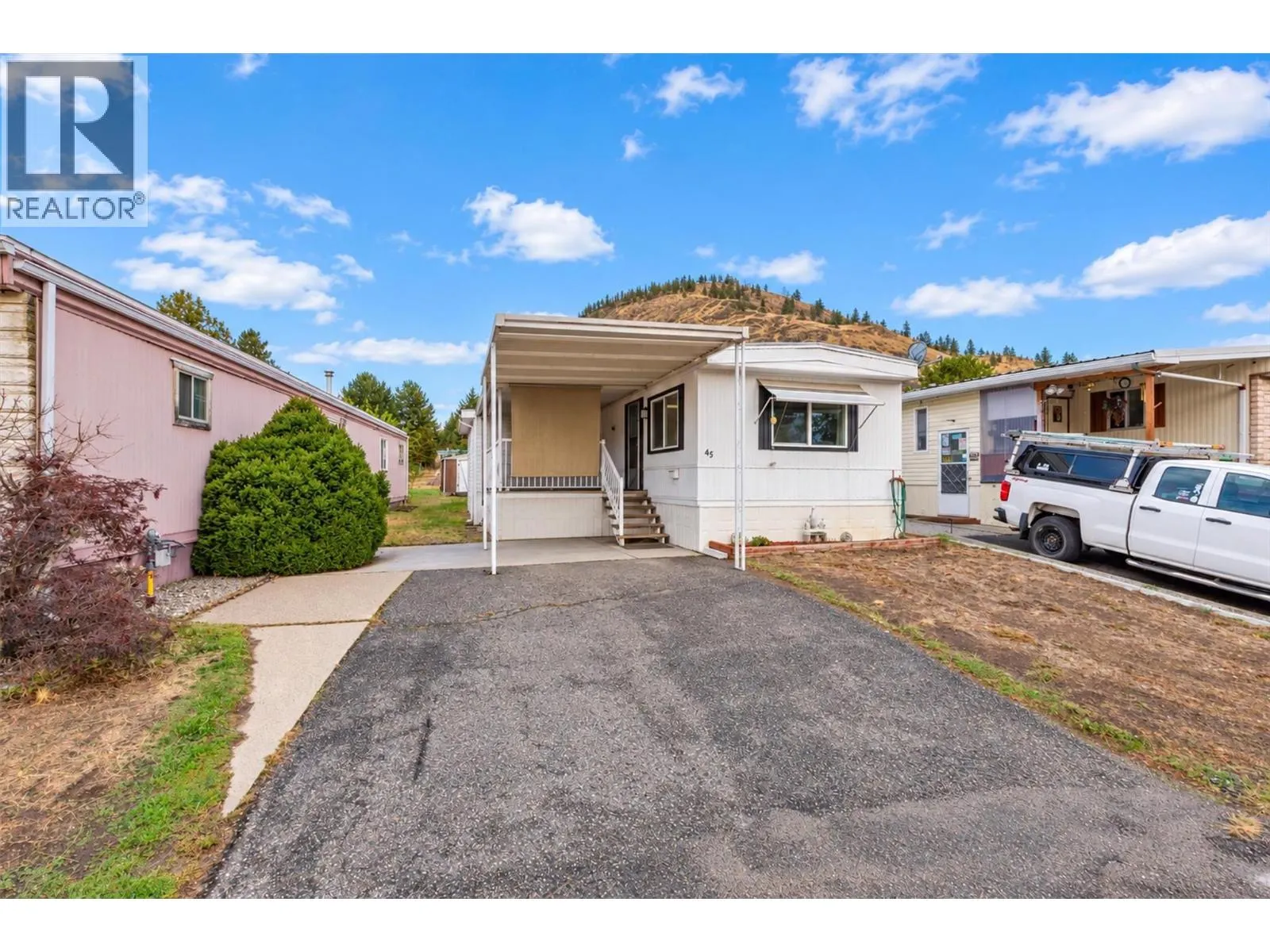 1929 97 Highway S Unit# 45