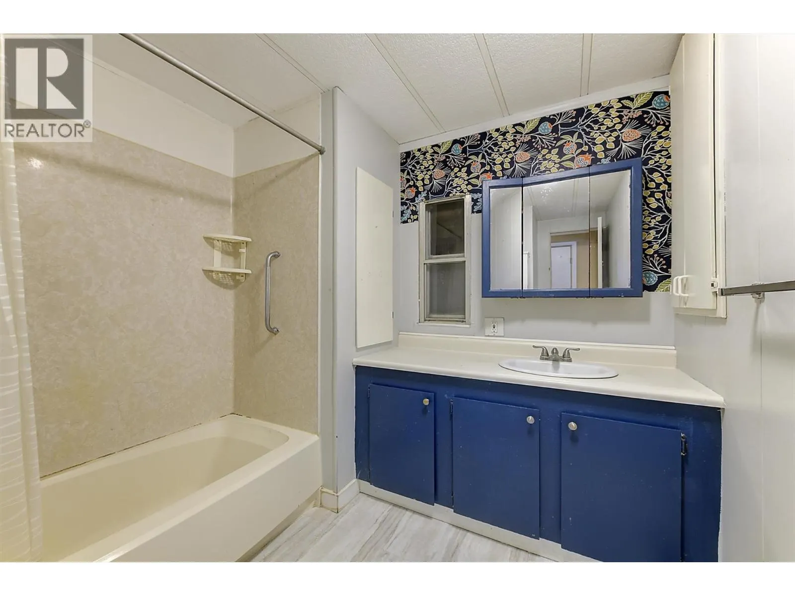 1929 97 Highway S Unit# 45