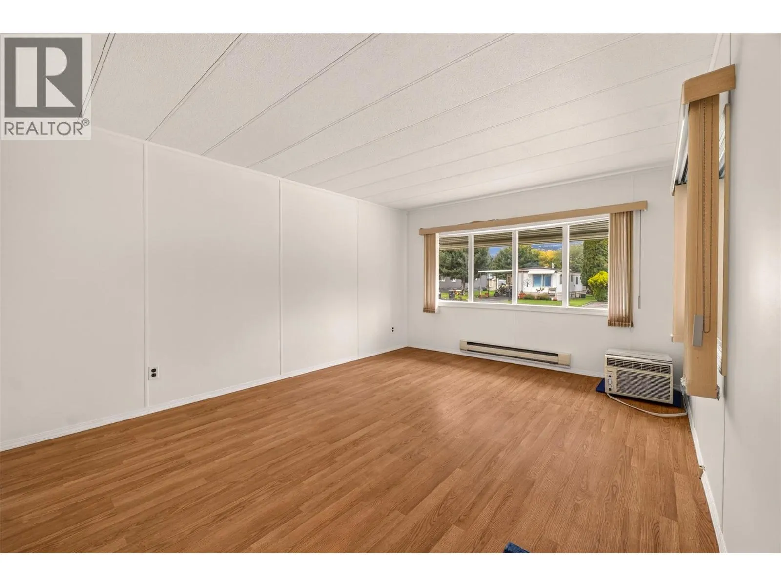 197 Dauphin Avenue Unit# 207