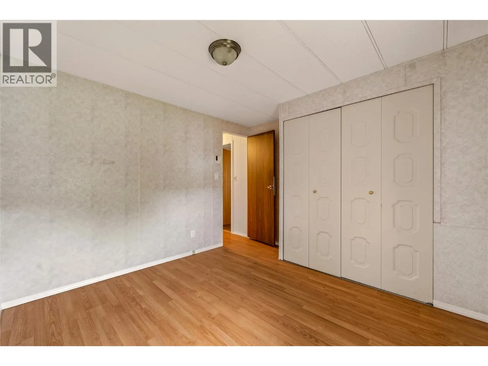 197 Dauphin Avenue Unit# 207