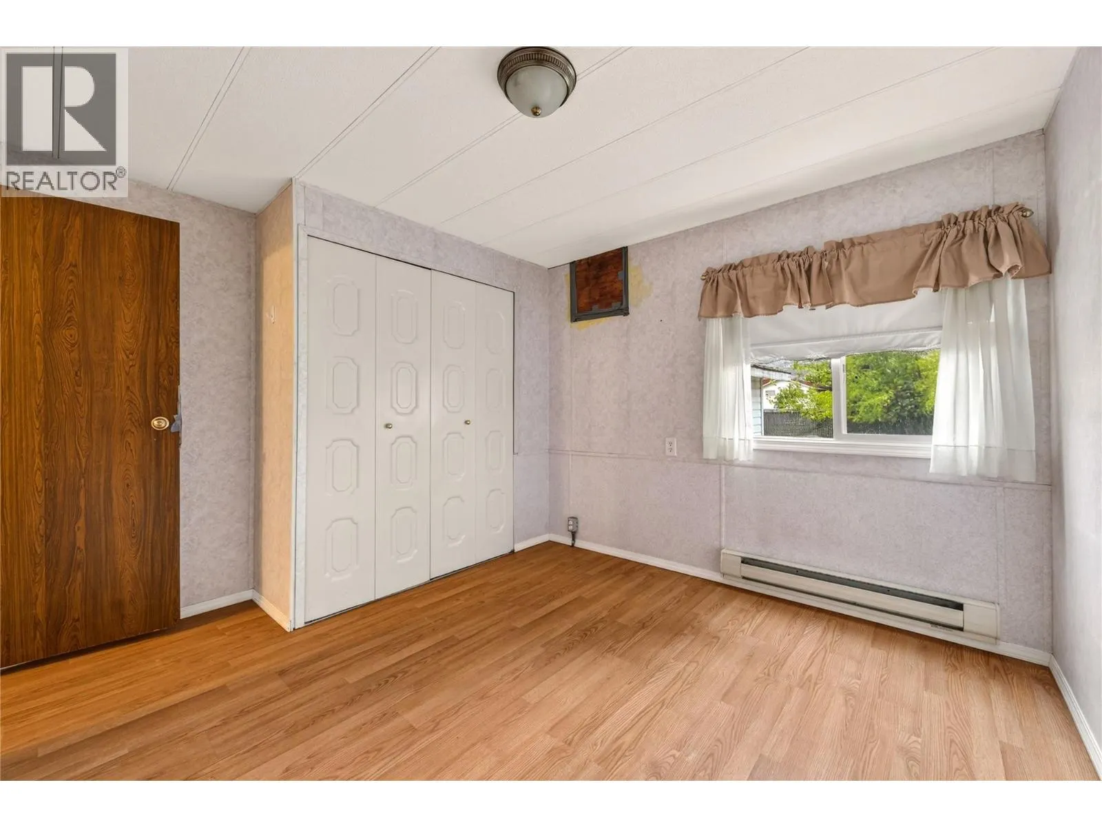 197 Dauphin Avenue Unit# 207