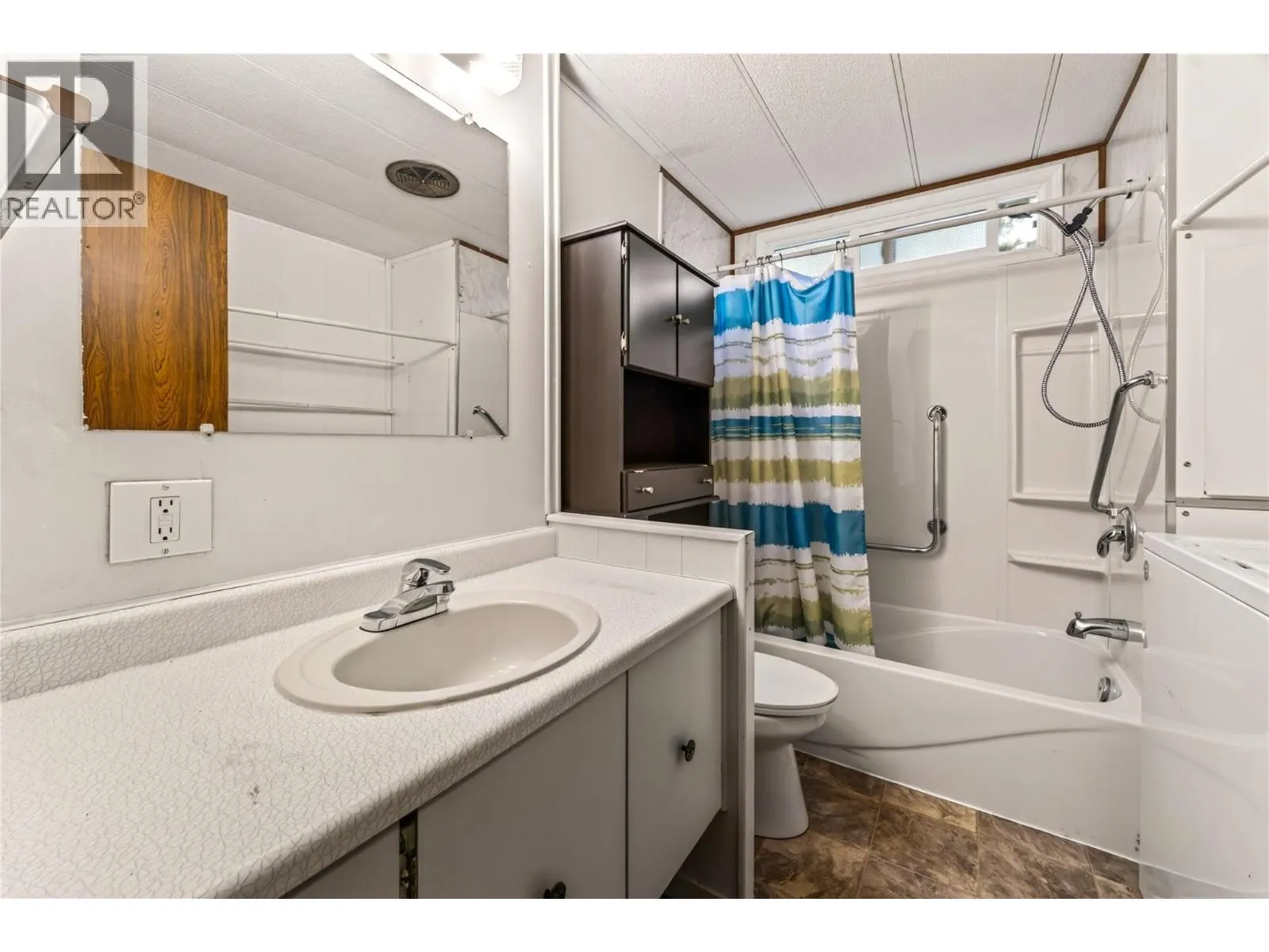 197 Dauphin Avenue Unit# 207