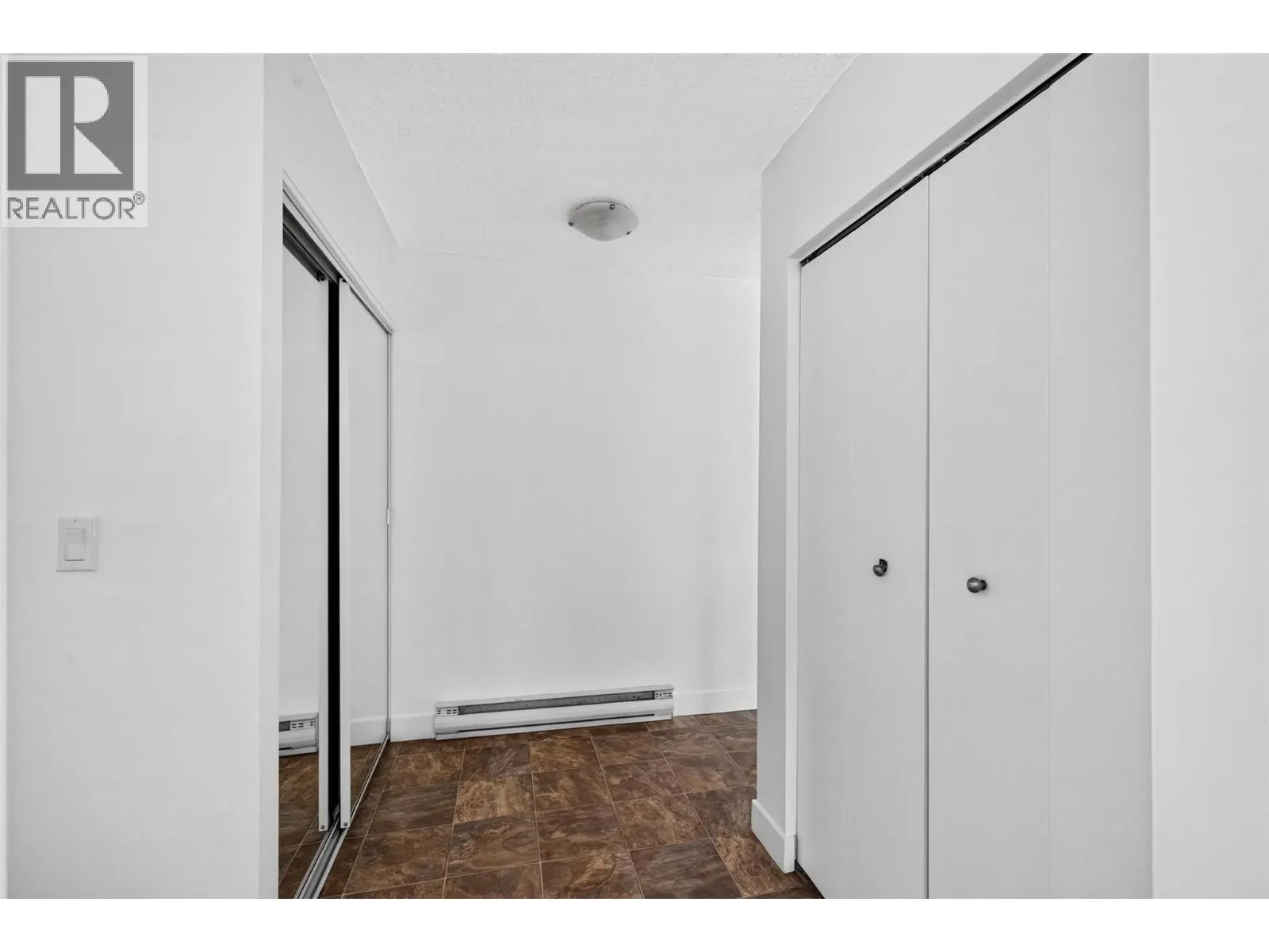 445 Holbrook Road W Unit# 14
