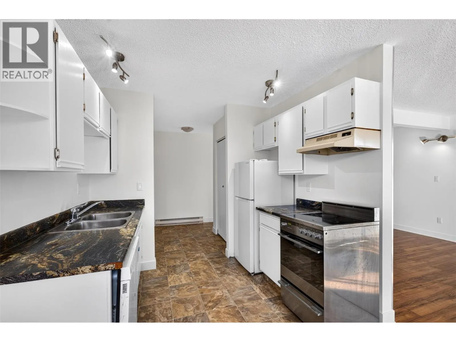 445 Holbrook Road W Unit# 14