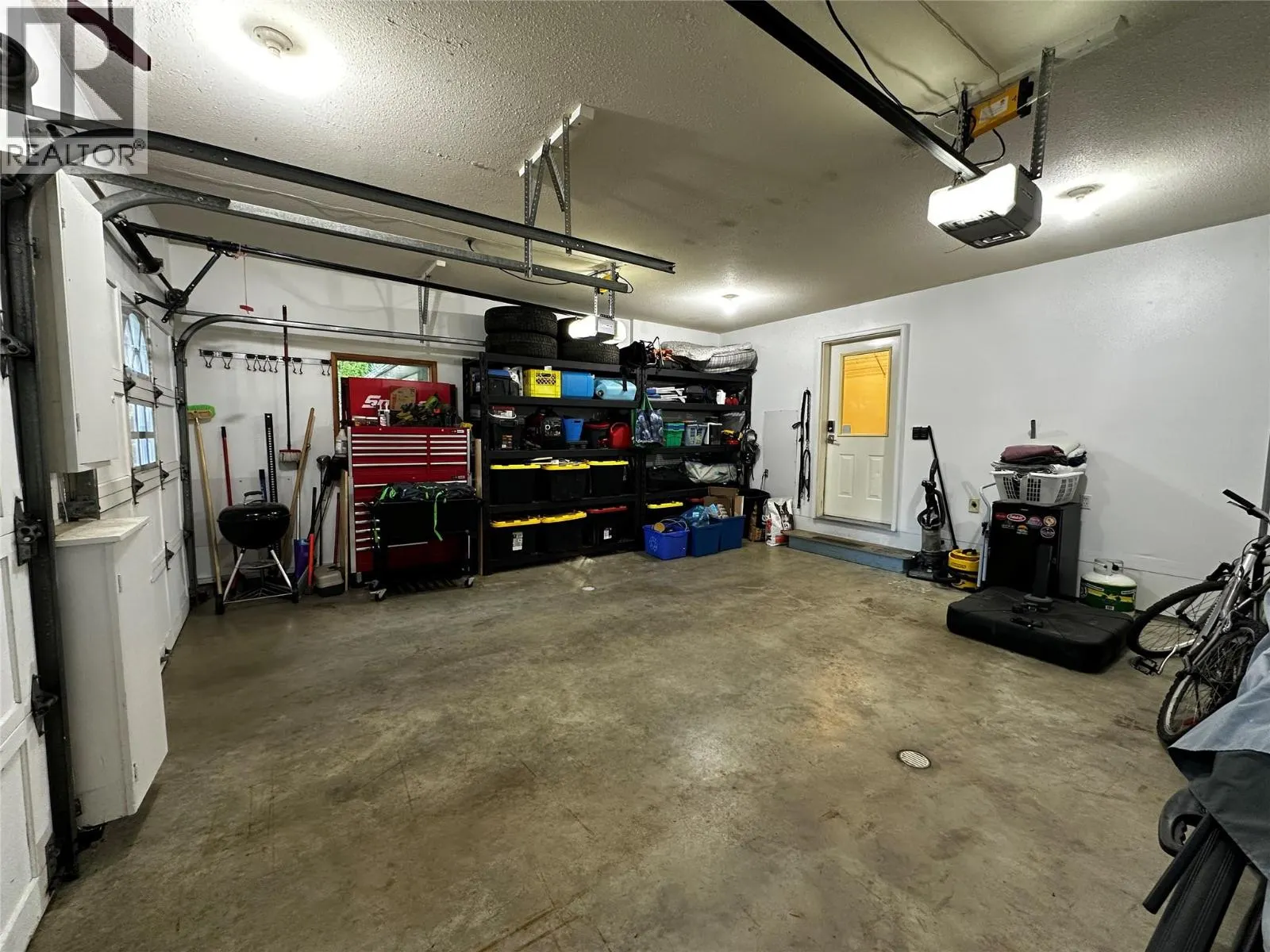 1301 GROSVENOR Place