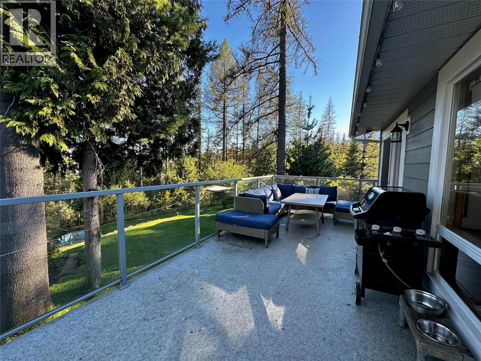 1301 GROSVENOR Place
