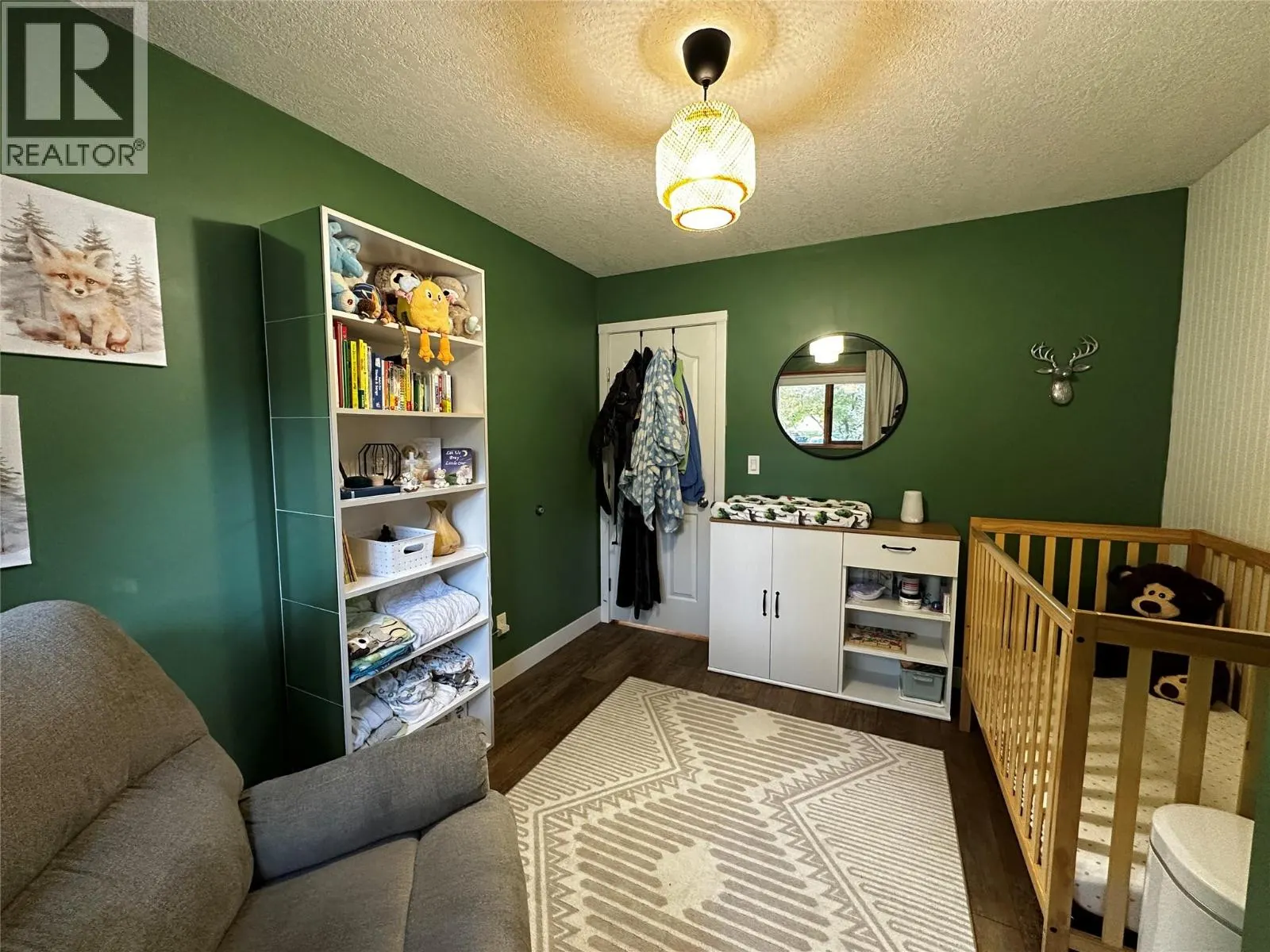 1301 GROSVENOR Place