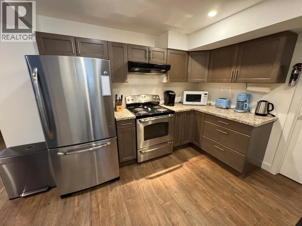 1301 GROSVENOR Place