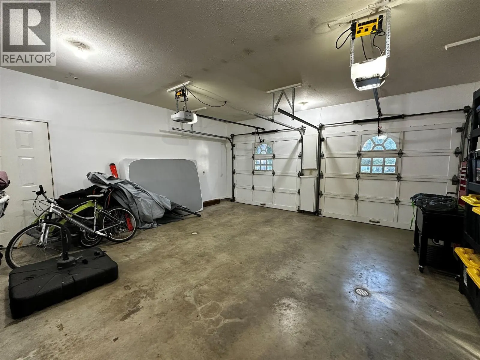 1301 GROSVENOR Place