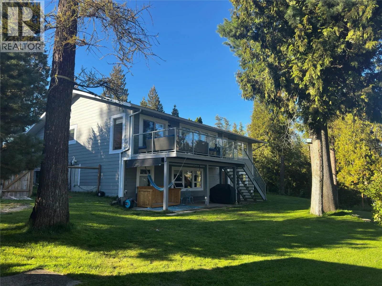 1301 GROSVENOR Place