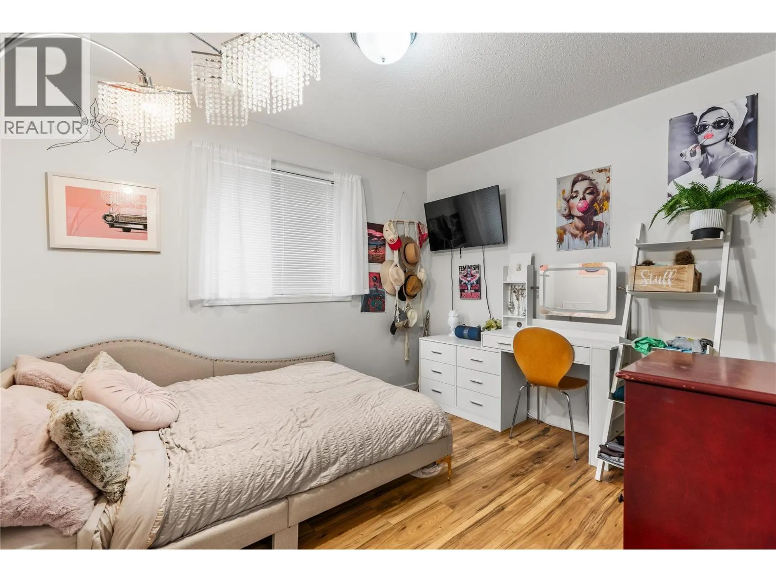 5858 Jen-Sherri Place