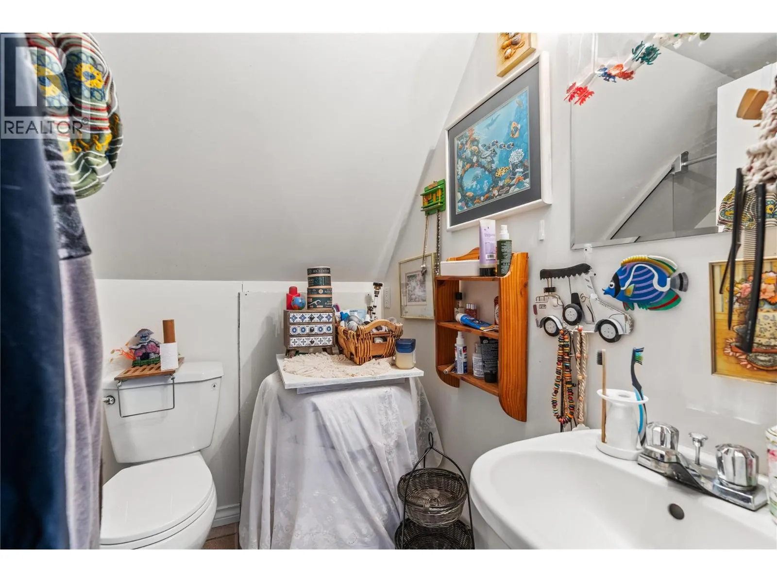 5858 Jen-Sherri Place