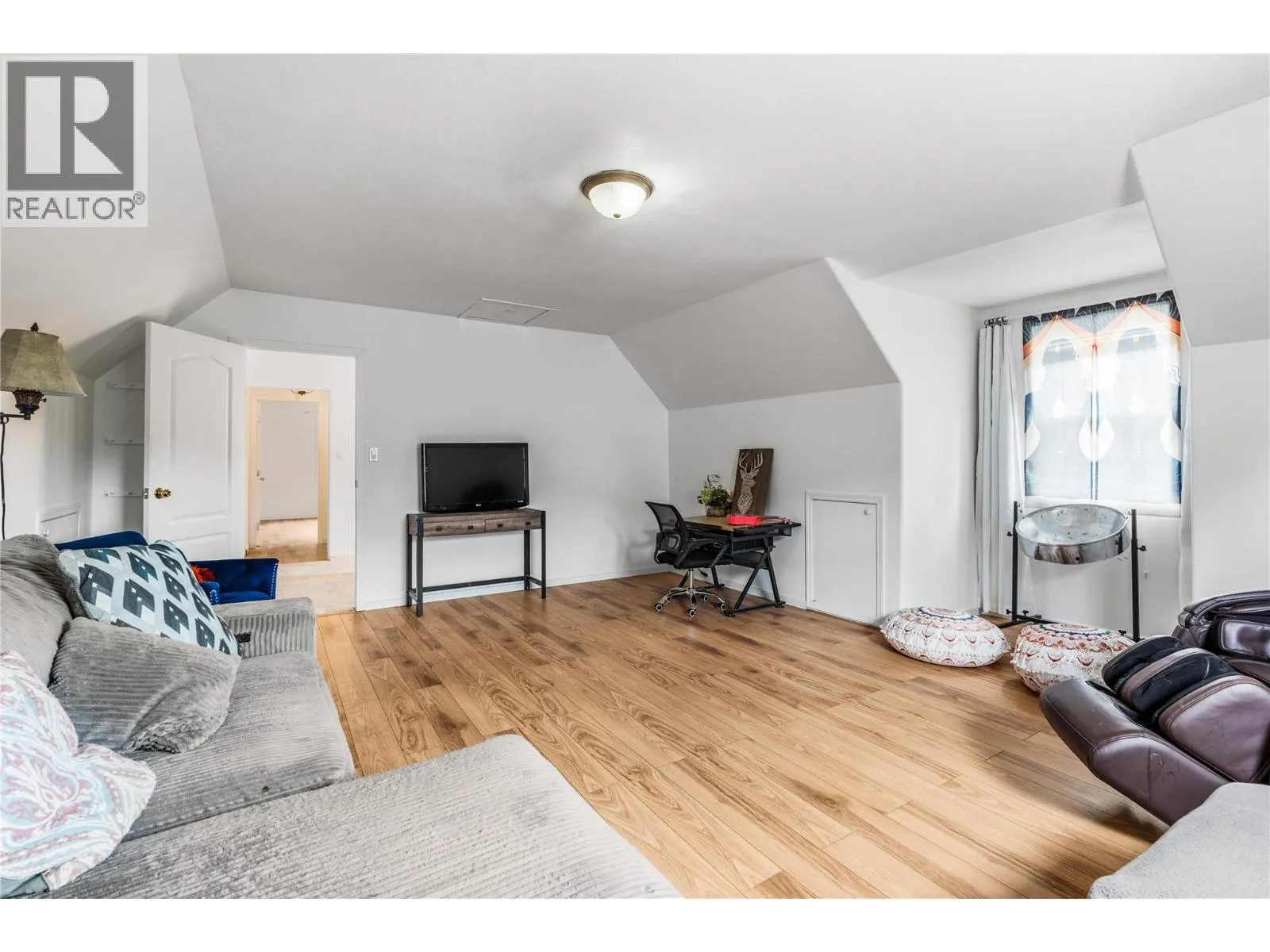 5858 Jen-Sherri Place