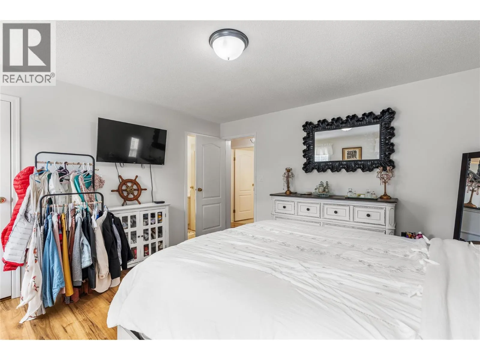 5858 Jen-Sherri Place