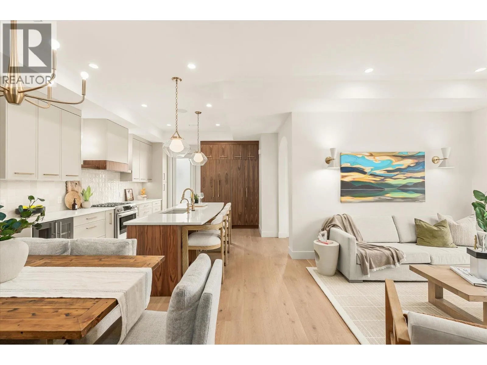 2435 Taylor Crescent Unit# 1